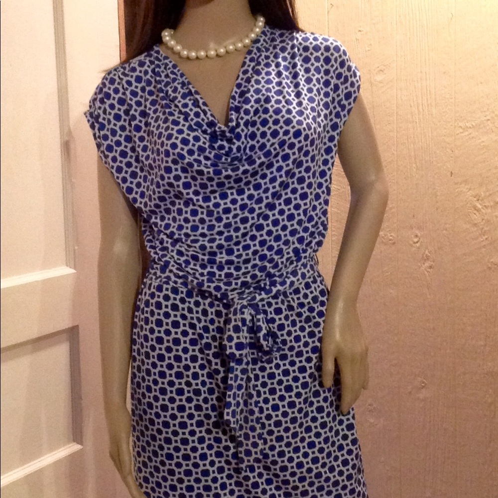 ❌ SOLD ❌ Gorgeous Banana Republic Dress 💙